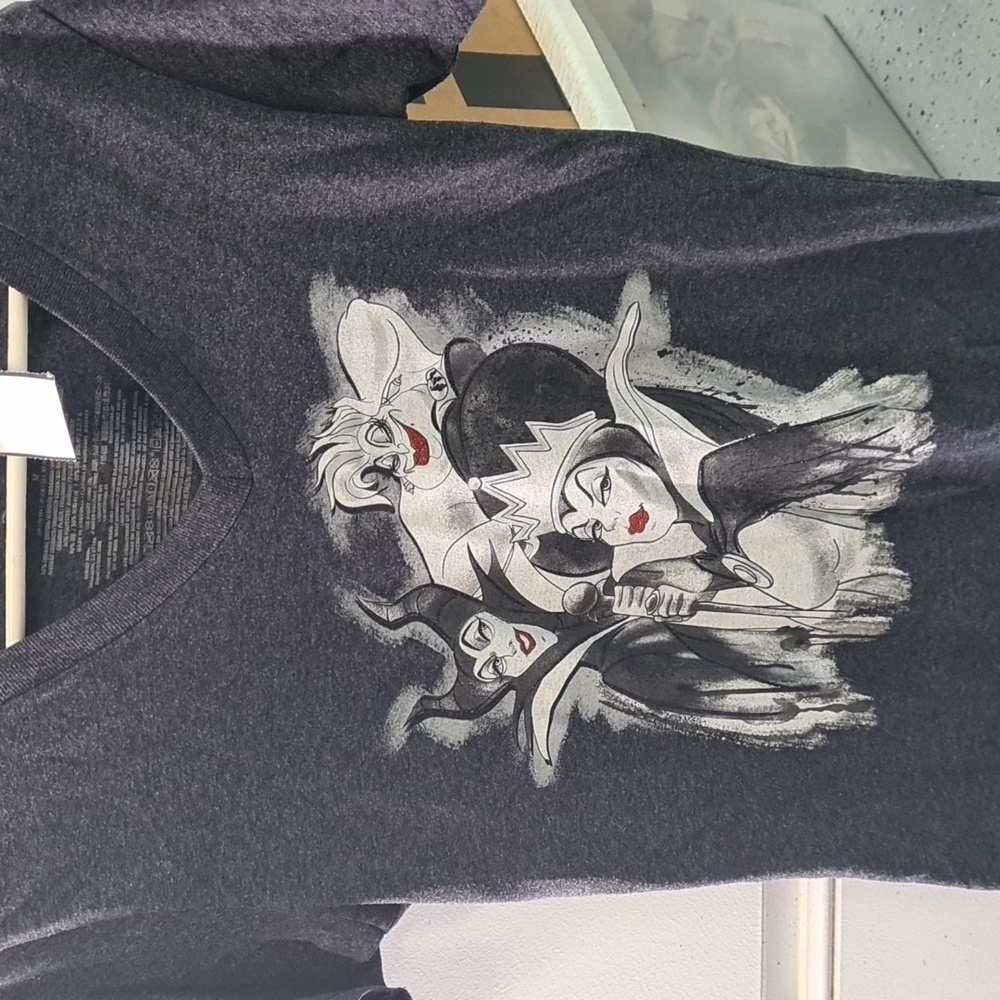 Women's t-shirt
